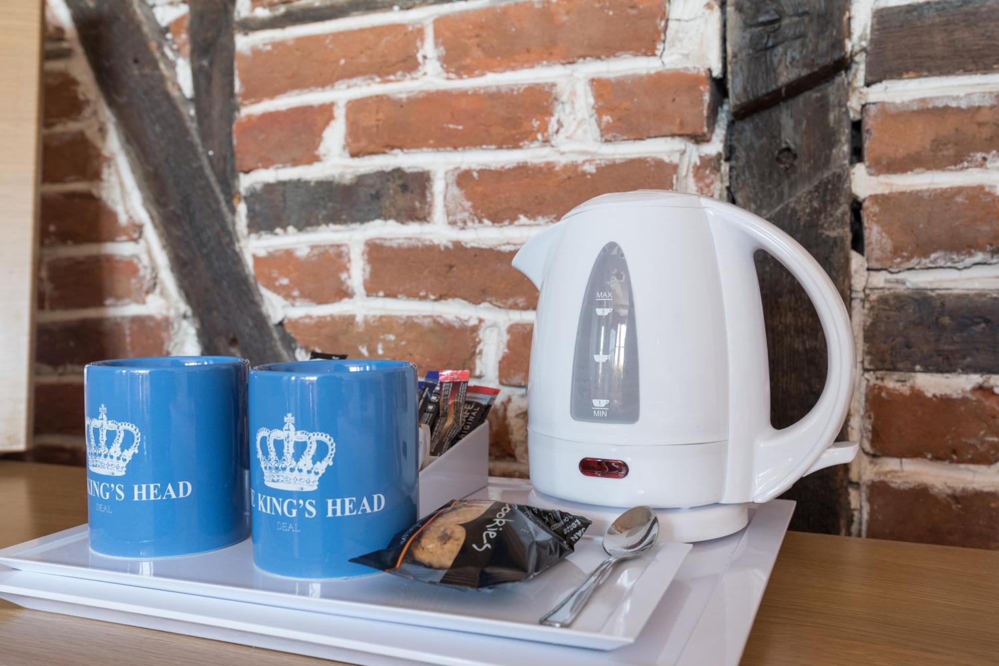 ディール The Kings Head Bed & Breakfast エクステリア 写真